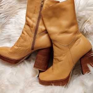 Bongo mid calf leather boots